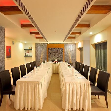 Park Residency Hotel Kozhikode Ngoại thất bức ảnh