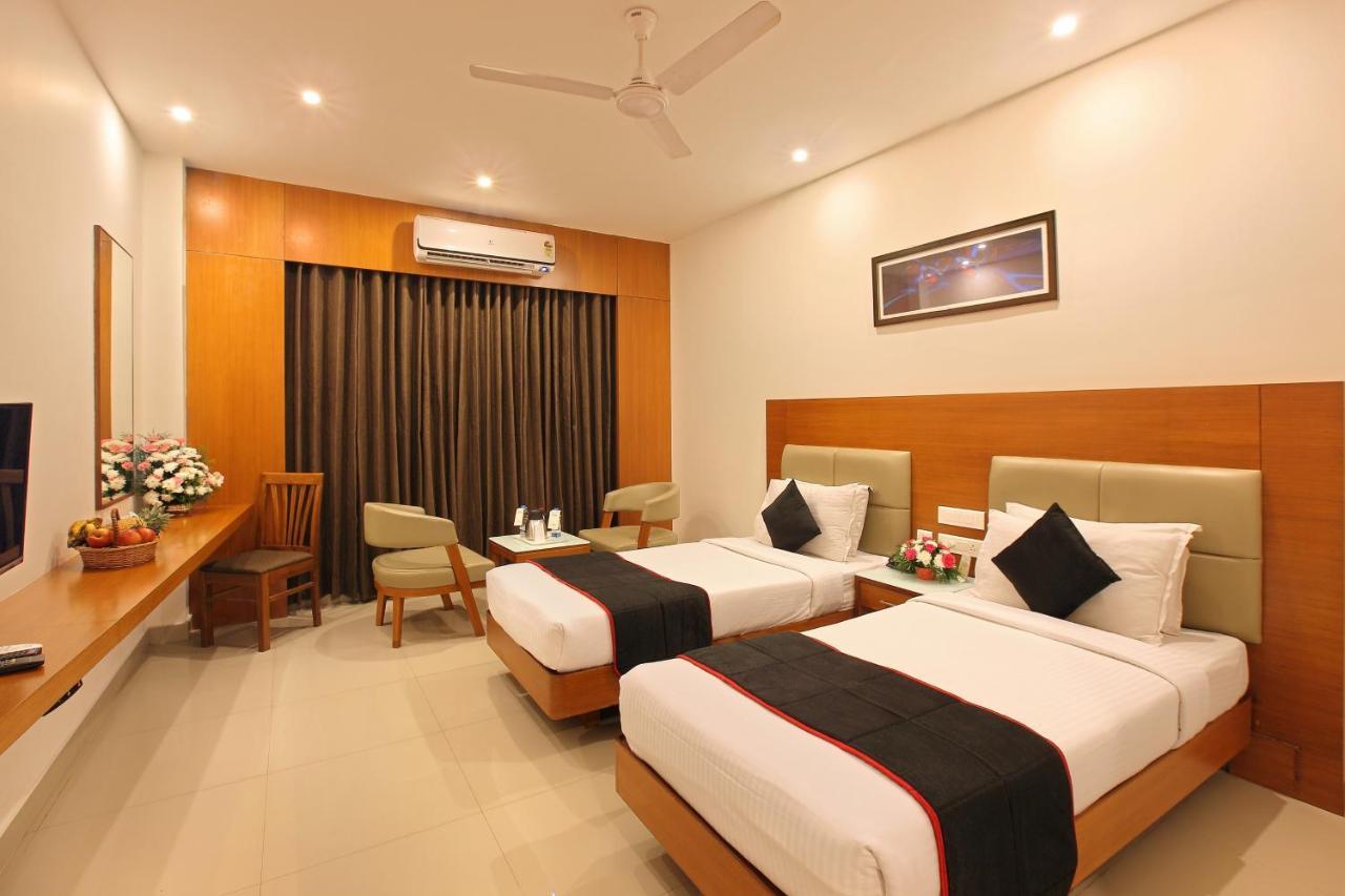 Park Residency Hotel Kozhikode Ngoại thất bức ảnh