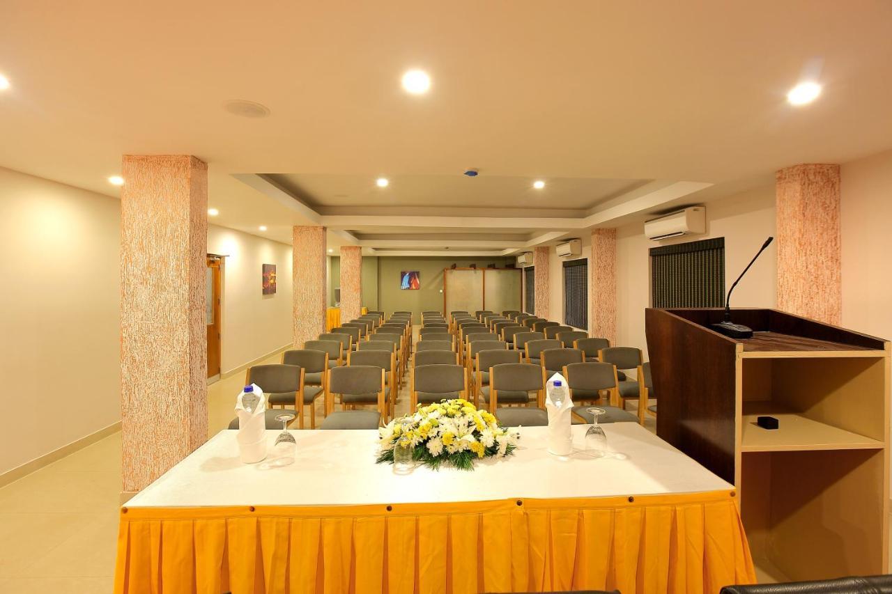 Park Residency Hotel Kozhikode Ngoại thất bức ảnh
