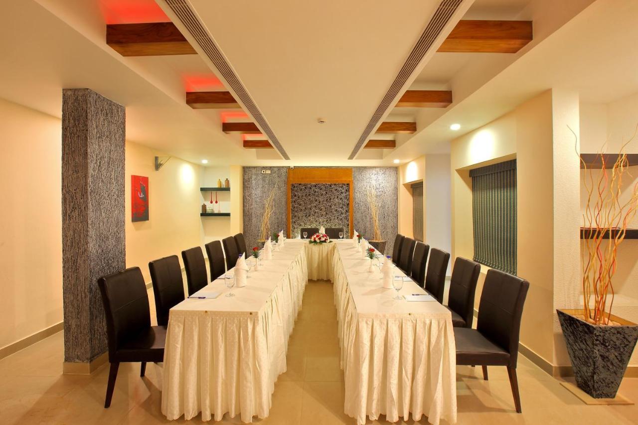 Park Residency Hotel Kozhikode Ngoại thất bức ảnh