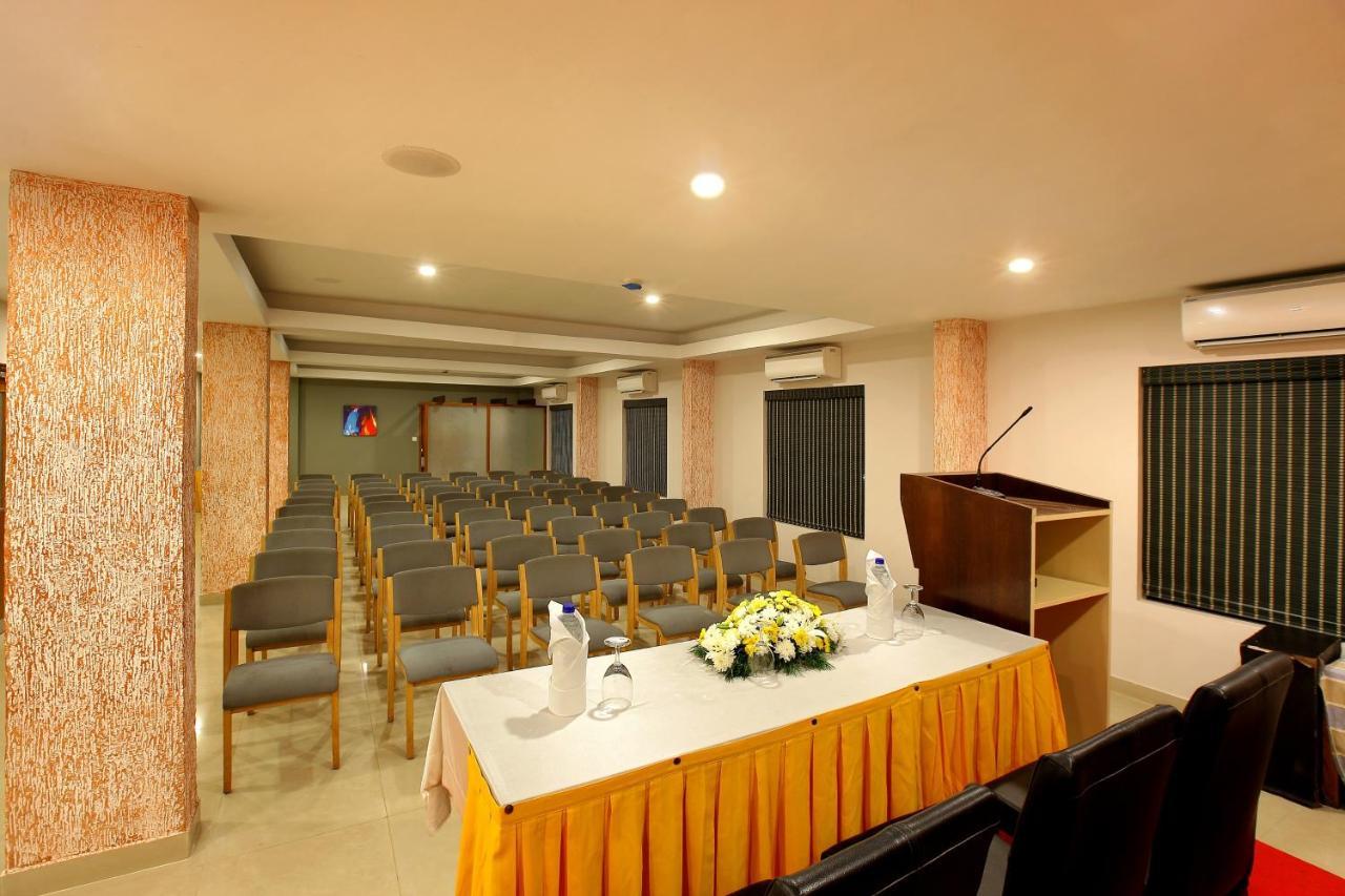 Park Residency Hotel Kozhikode Ngoại thất bức ảnh