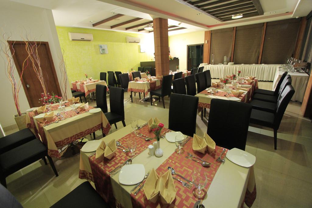 Park Residency Hotel Kozhikode Ngoại thất bức ảnh
