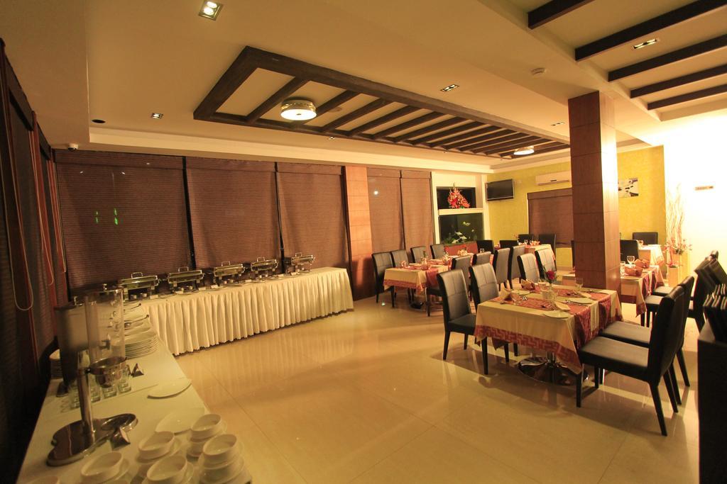 Park Residency Hotel Kozhikode Ngoại thất bức ảnh