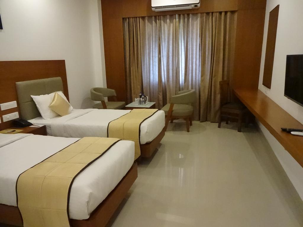 Park Residency Hotel Kozhikode Ngoại thất bức ảnh